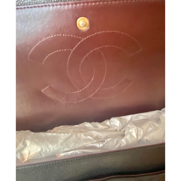 CHANEL Maxi Classic Double Flap - Picture 3 of 14